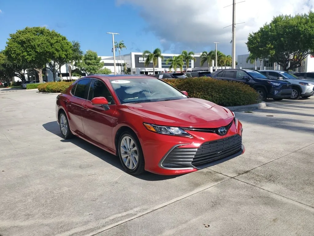 2024 Toyota Camry LE photo 3
