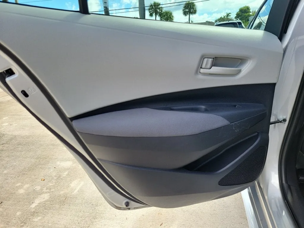 2024 Toyota Corolla LE photo 10