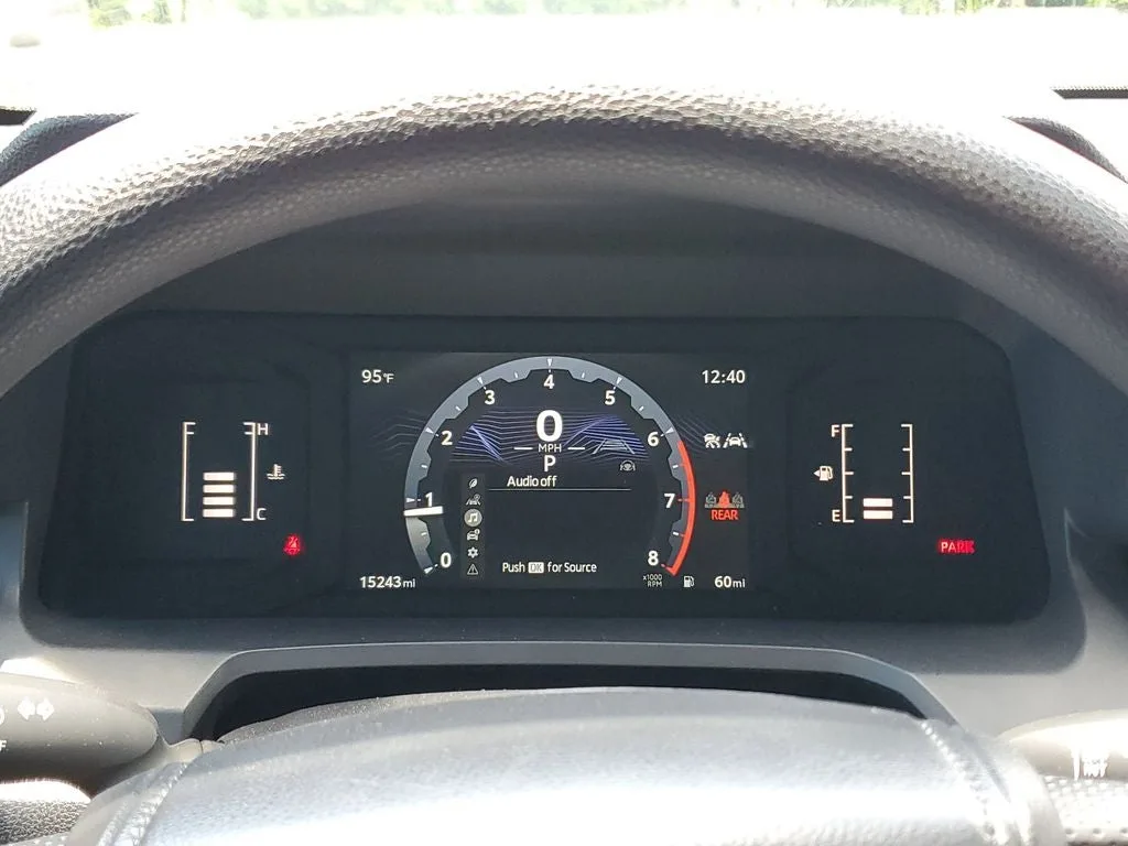2025 Toyota Tacoma SR5 photo 25
