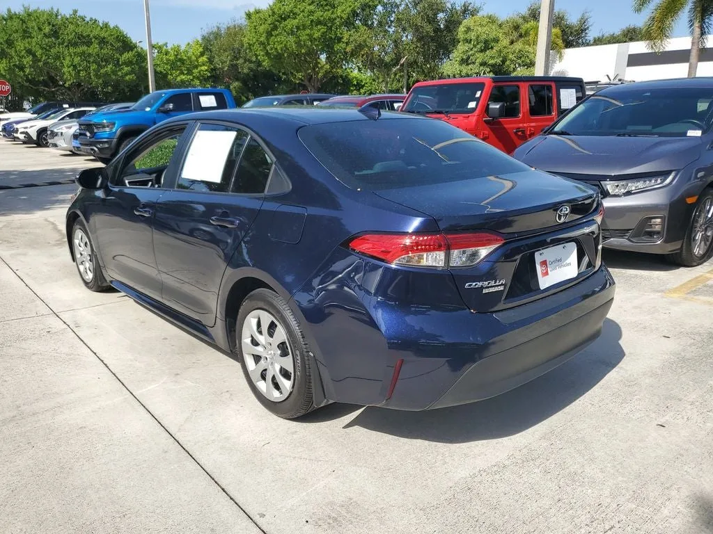 2025 Toyota Corolla LE photo 6