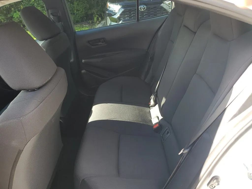 2024 Toyota Corolla LE photo 12