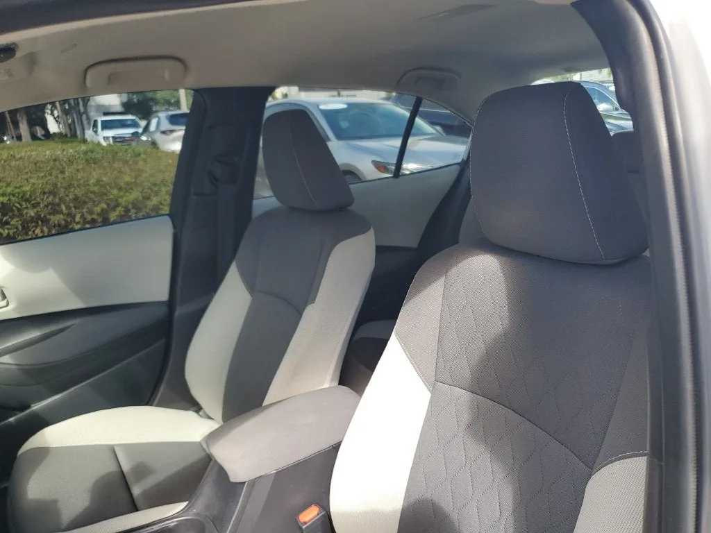 2025 Toyota Corolla LE photo 18