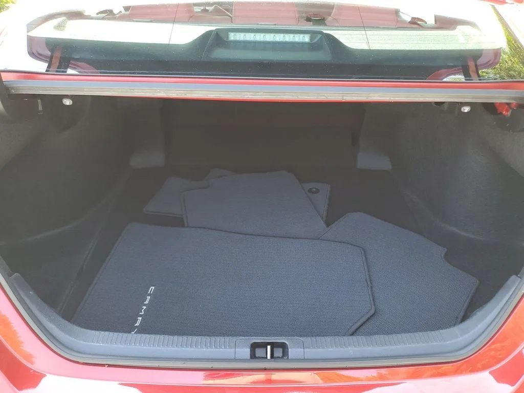 2023 Toyota Camry SE photo 8