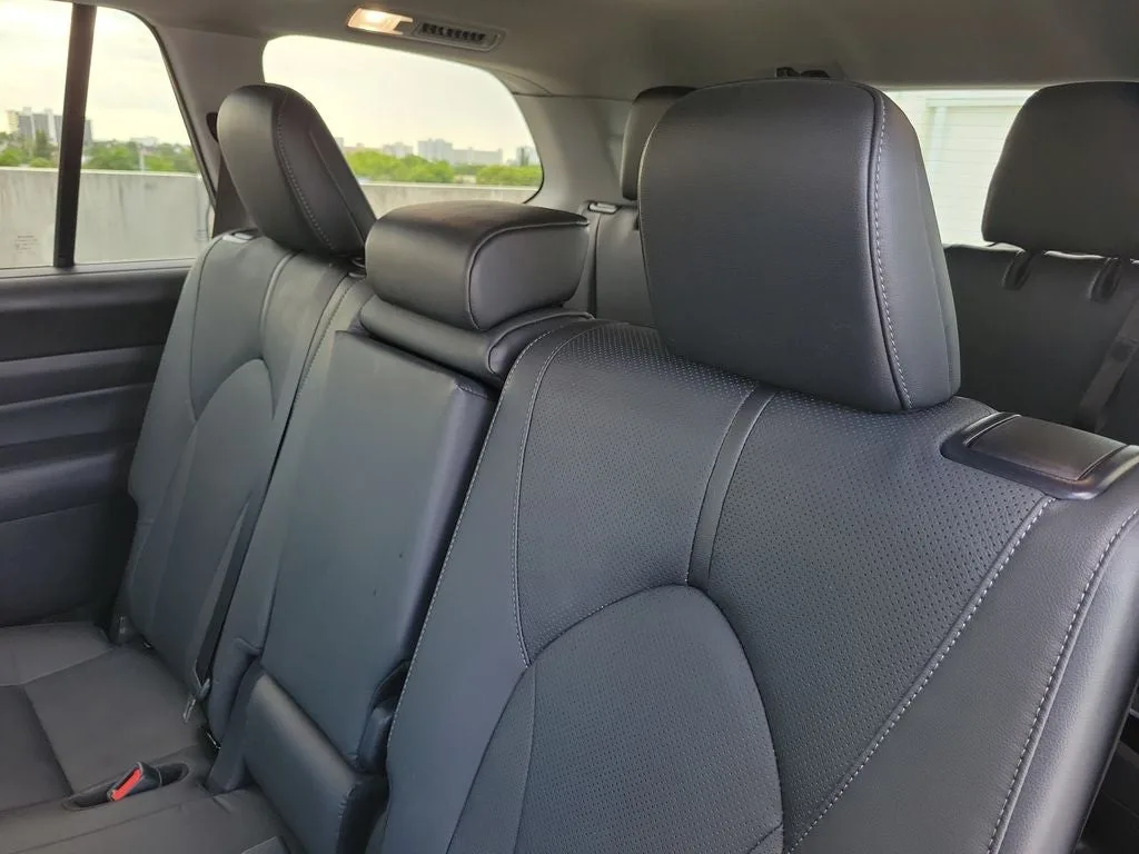 2025 Toyota Grand Highlander Hybrid Limited photo 14