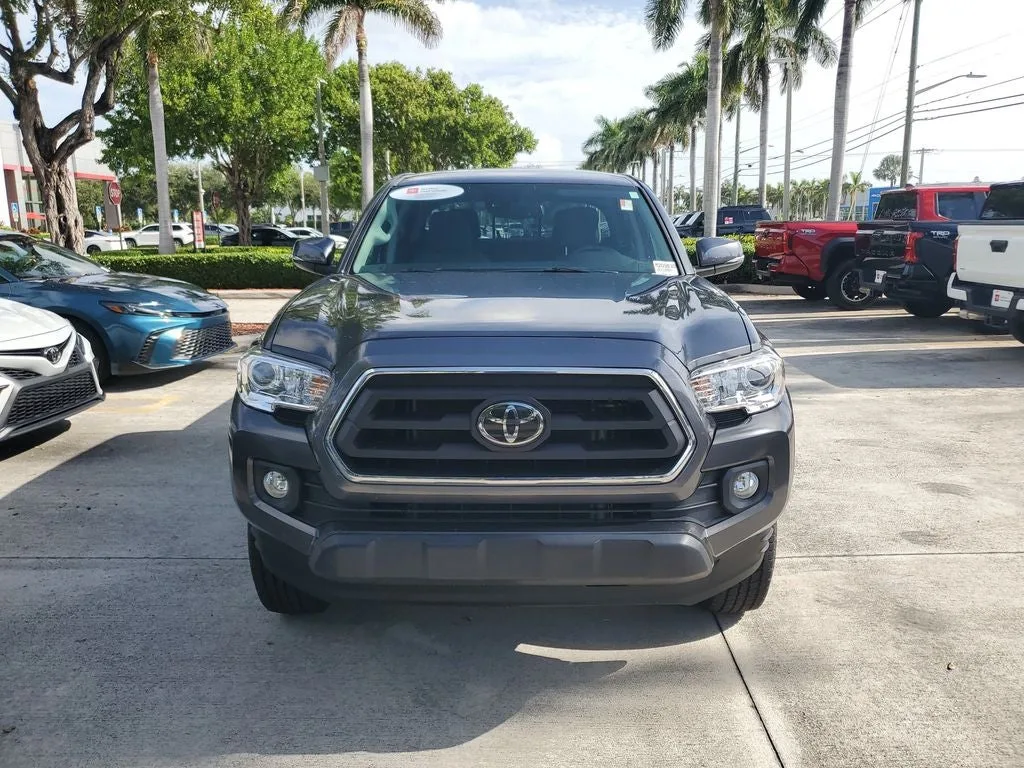 2023 Toyota Tacoma SR5 V6 photo 2