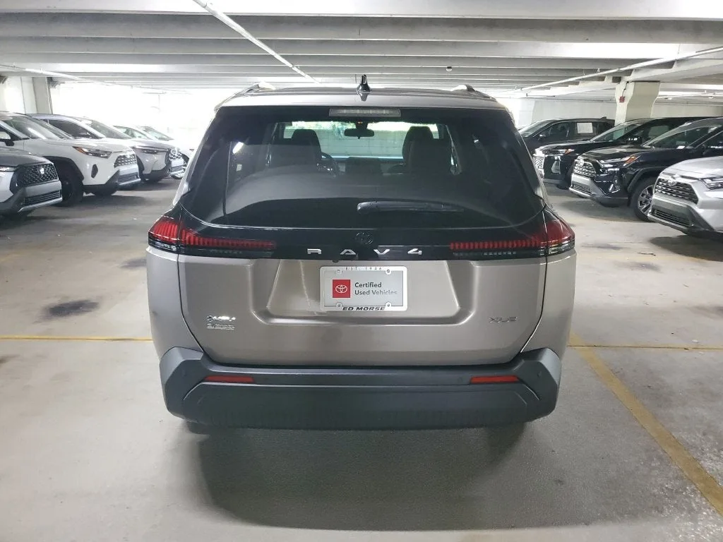 2026 Toyota RAV4 XLE Premium photo 5