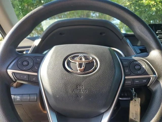 2023 Toyota Camry LE photo 23