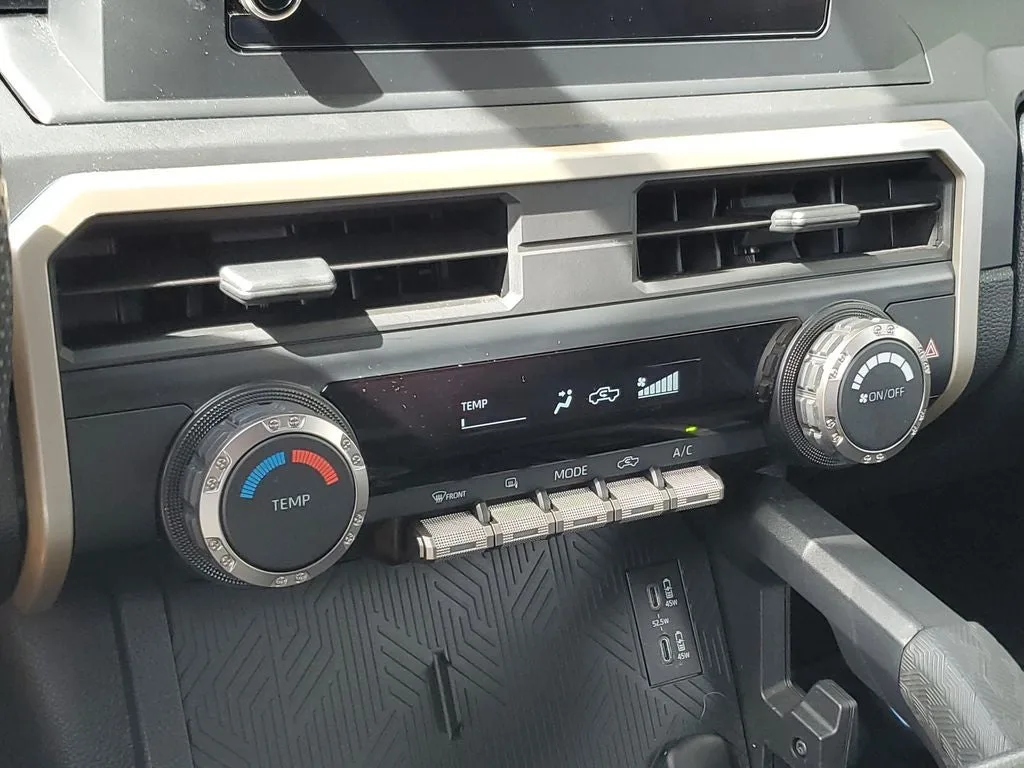 2024 Toyota Tacoma SR photo 26