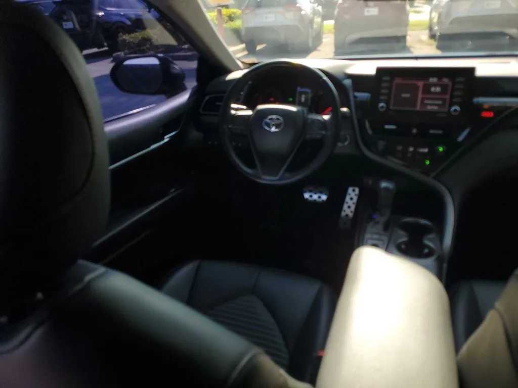 2022 Toyota Camry TRD V6 photo 13
