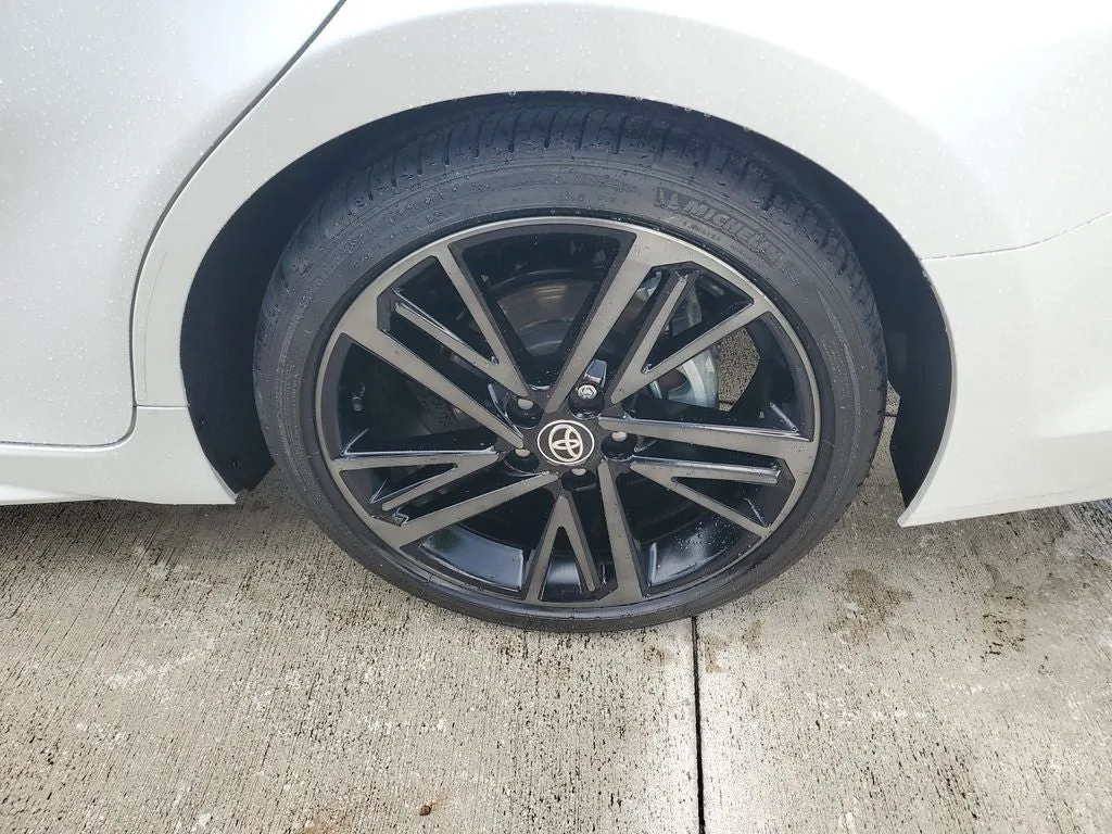 2025 Toyota Camry XSE photo 7
