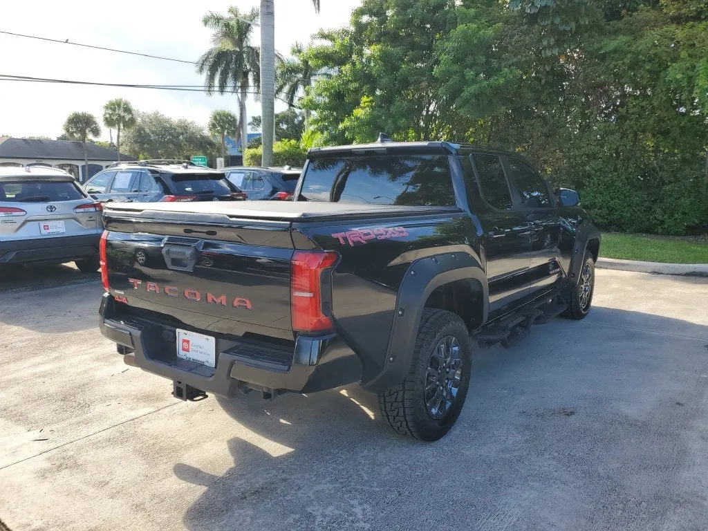 2024 Toyota Tacoma SR5 photo 4