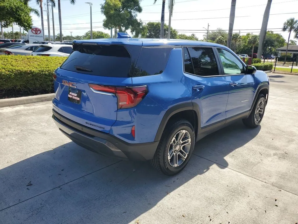 2026 GMC Terrain Elevation photo 4