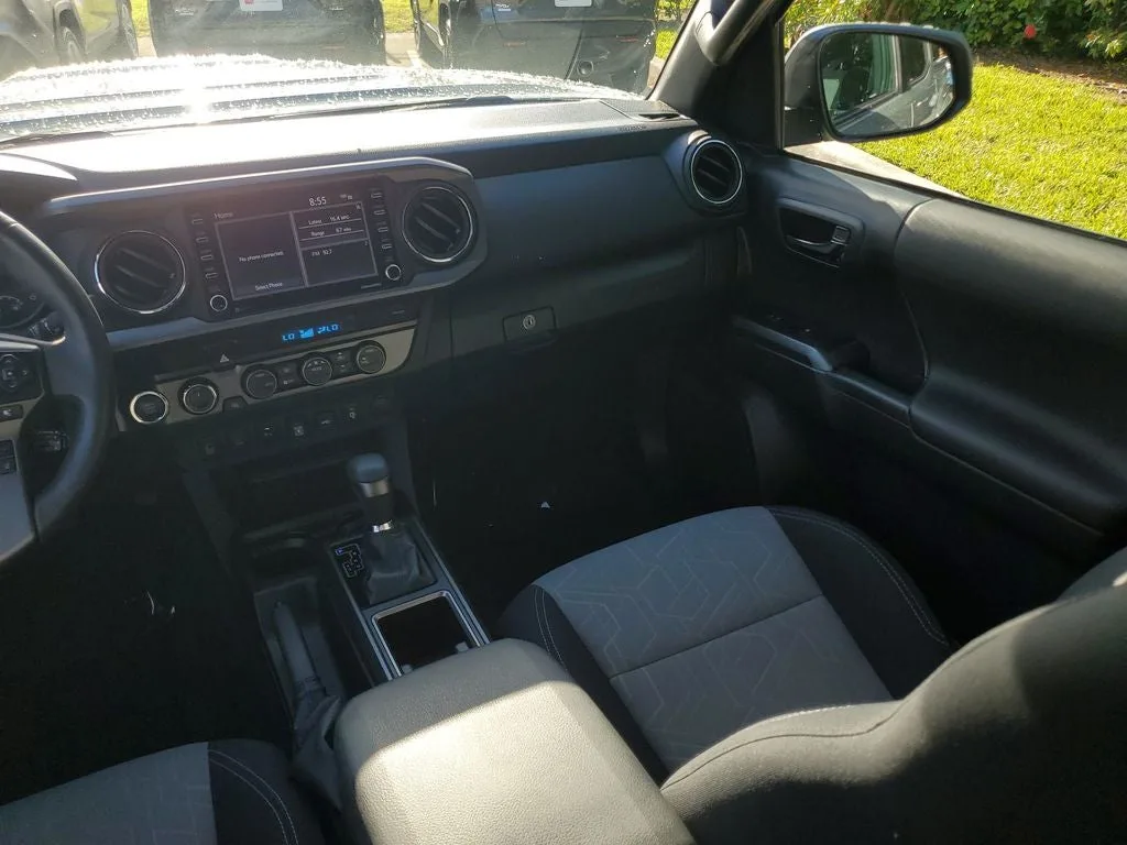 2023 Toyota Tacoma TRD Sport V6 photo 15