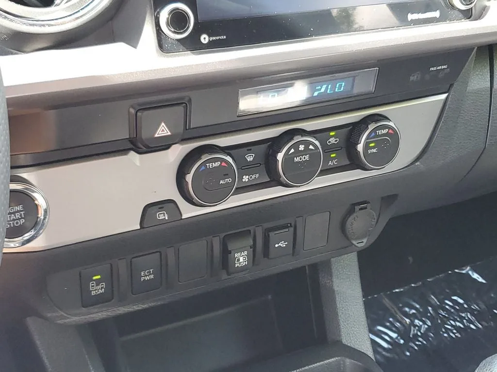 2023 Toyota Tacoma SR5 V6 photo 27
