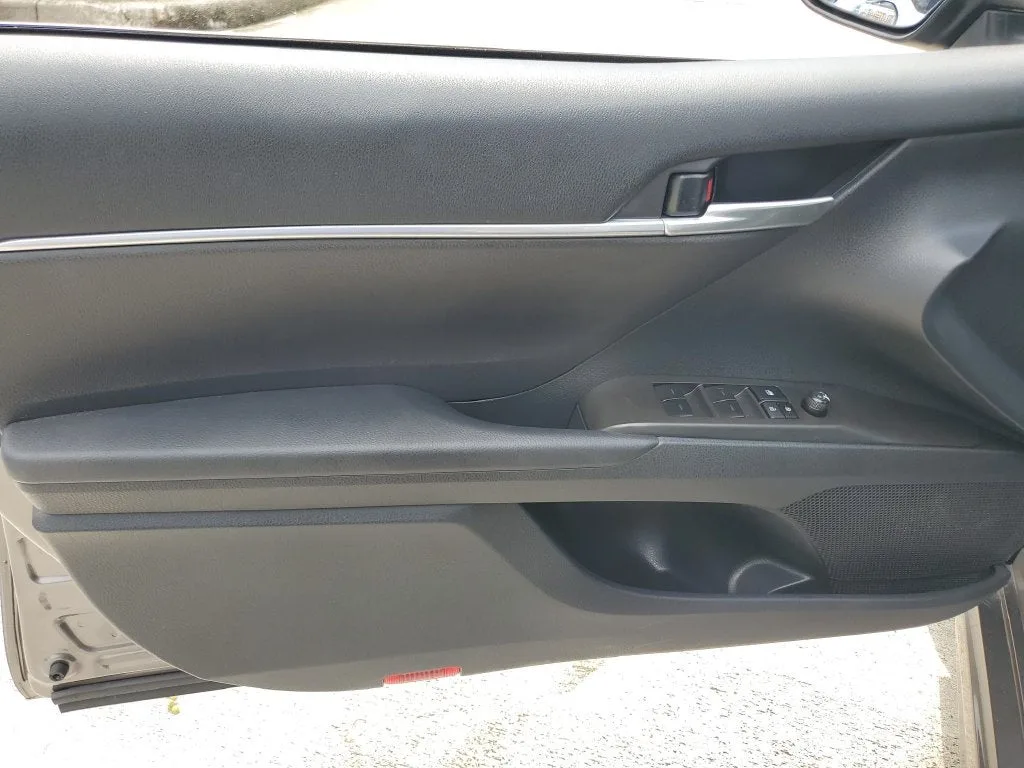2024 Toyota Camry SE photo 16