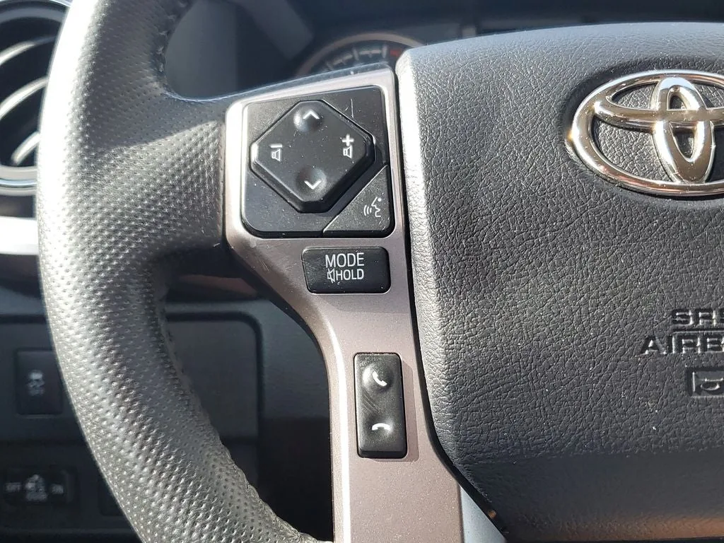 2023 Toyota Tacoma SR5 V6 photo 22