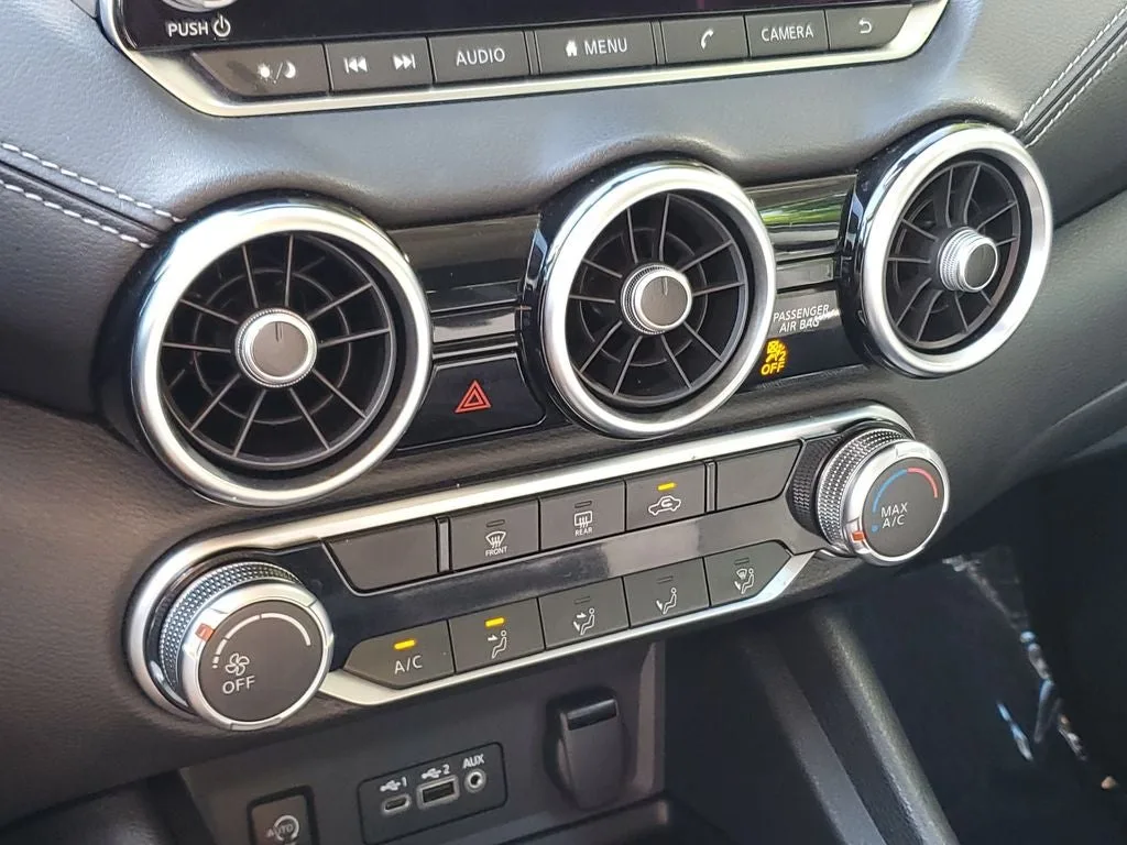 2024 Nissan Sentra SV photo 28