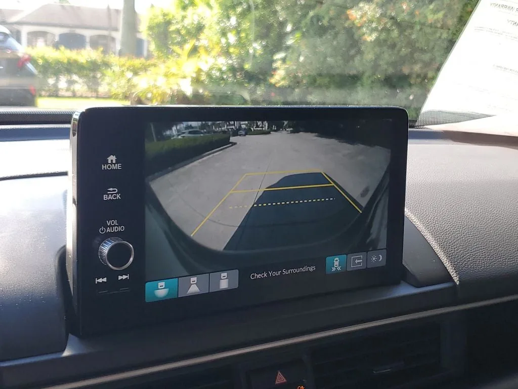 2025 Honda Pilot Touring photo 28