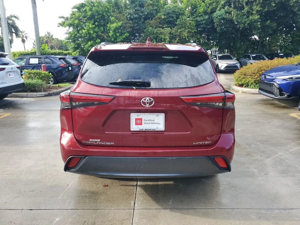 2023 Toyota Highlander Limited photo 5