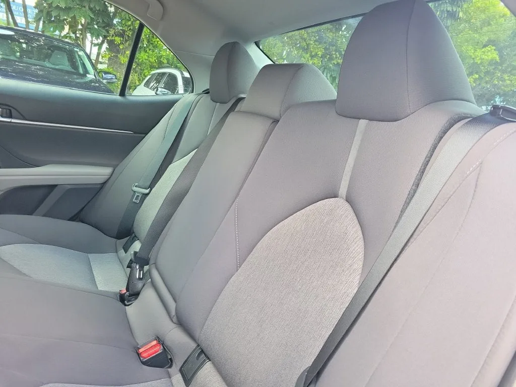 2023 Toyota Camry LE photo 13