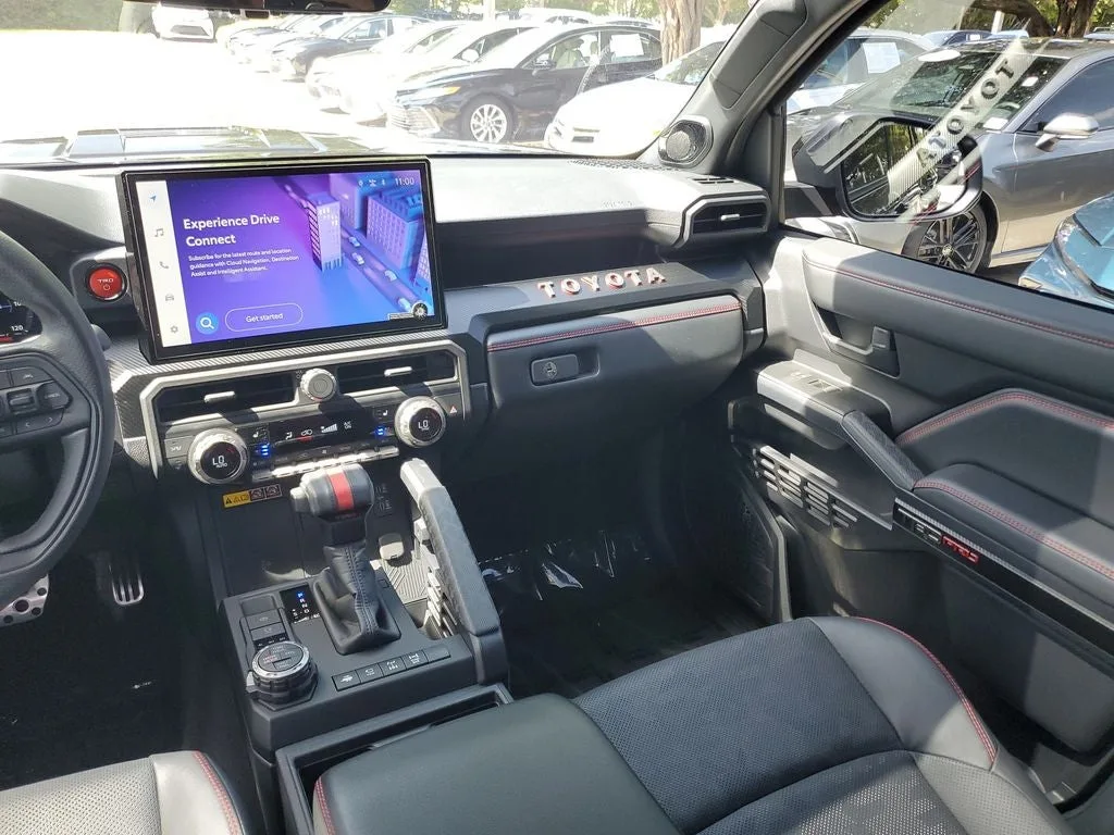 2025 Toyota 4Runner i-FORCE MAX Hybrid TRD Pro photo 16