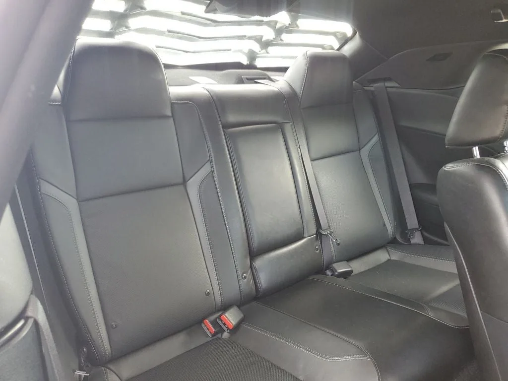 2019 Dodge Challenger SXT photo 12