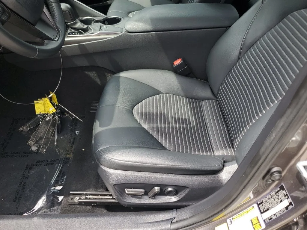2024 Toyota Camry SE photo 19