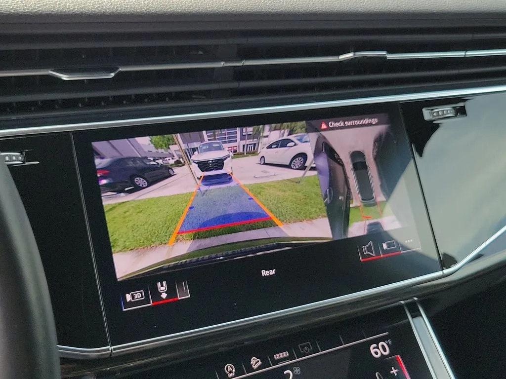 2025 Audi Q7 55 Premium Plus quattro photo 30