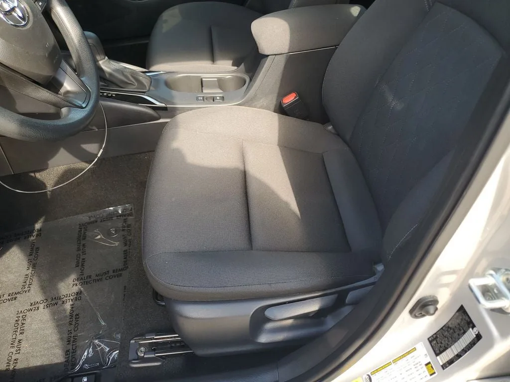 2024 Toyota Corolla LE photo 21