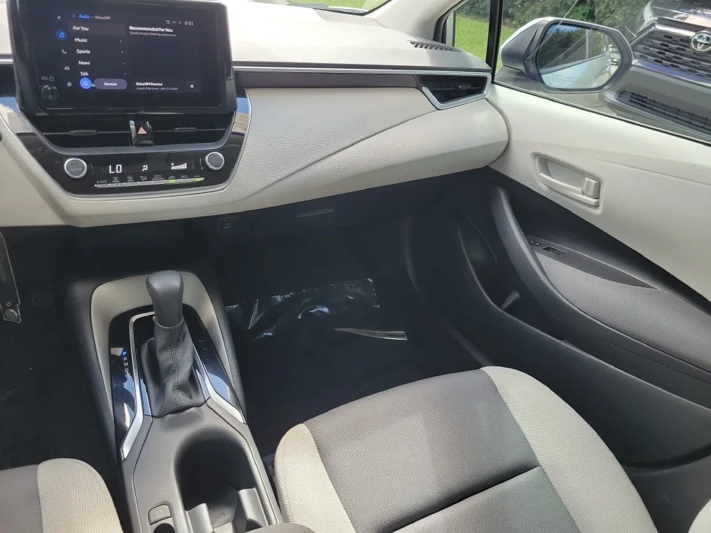 2024 Toyota Corolla LE photo 17