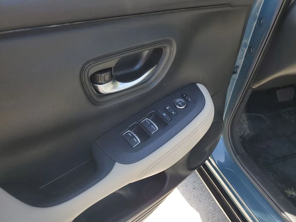 2023 Honda HR-V EX-L photo 19