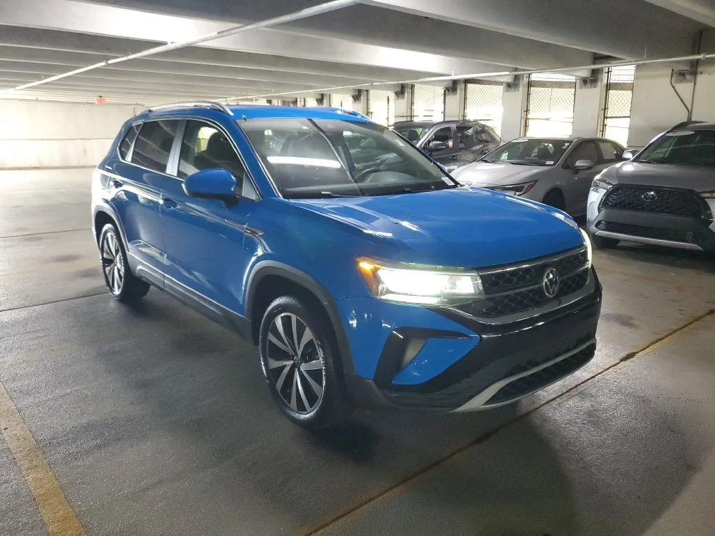 2022 Volkswagen Taos 1.5T SE photo 3