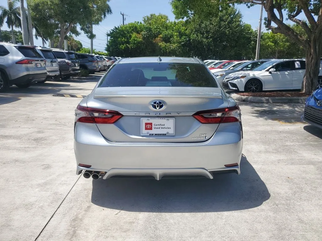 2024 Toyota Camry Hybrid SE photo 5