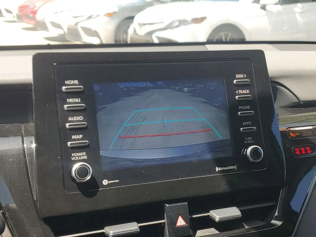 2024 Toyota Camry Hybrid SE photo 27
