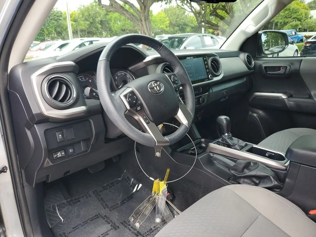 2022 Toyota Tacoma SR5 V6 photo 21