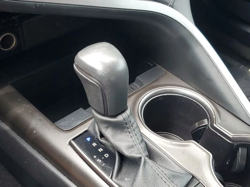 2024 Toyota Camry SE photo 29