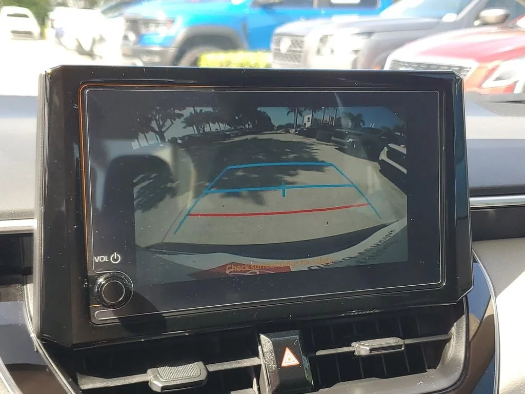 2025 Toyota Corolla LE photo 27
