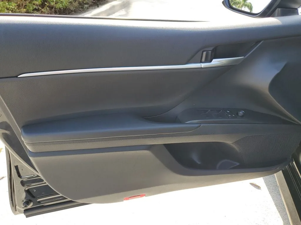 2023 Toyota Camry LE photo 16