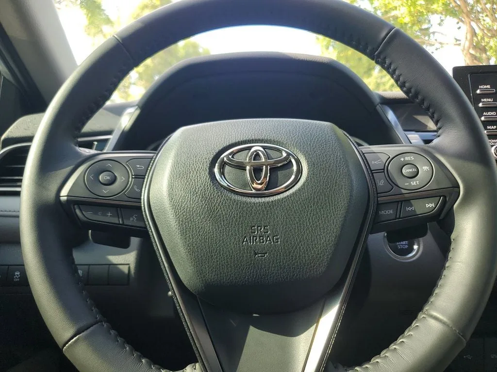 2023 Toyota Camry SE photo 21