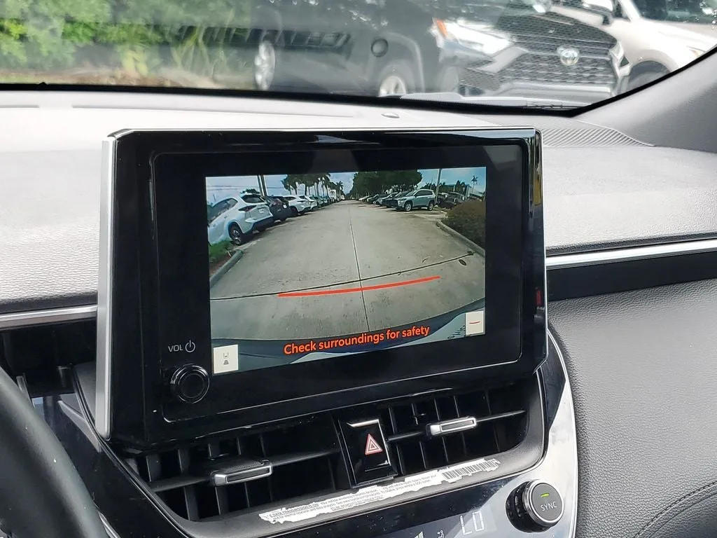 2023 Toyota Corolla Cross Hybrid XSE photo 29