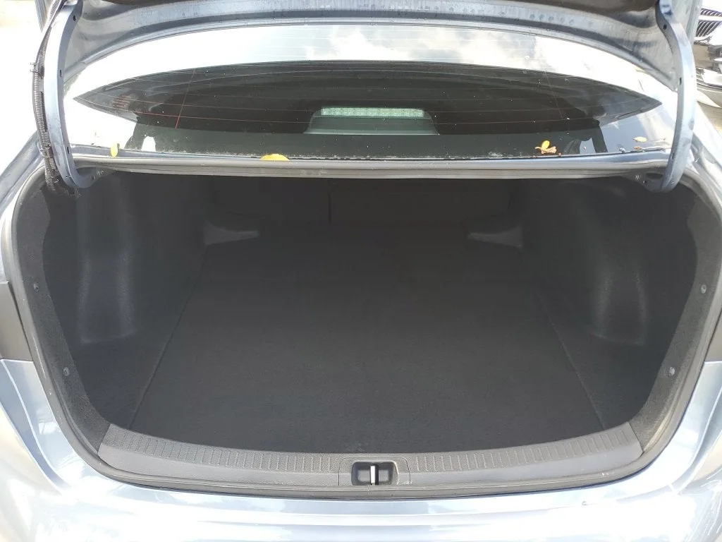 2024 Toyota Corolla LE photo 10