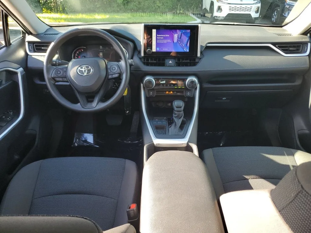 2024 Toyota RAV4 LE photo 15