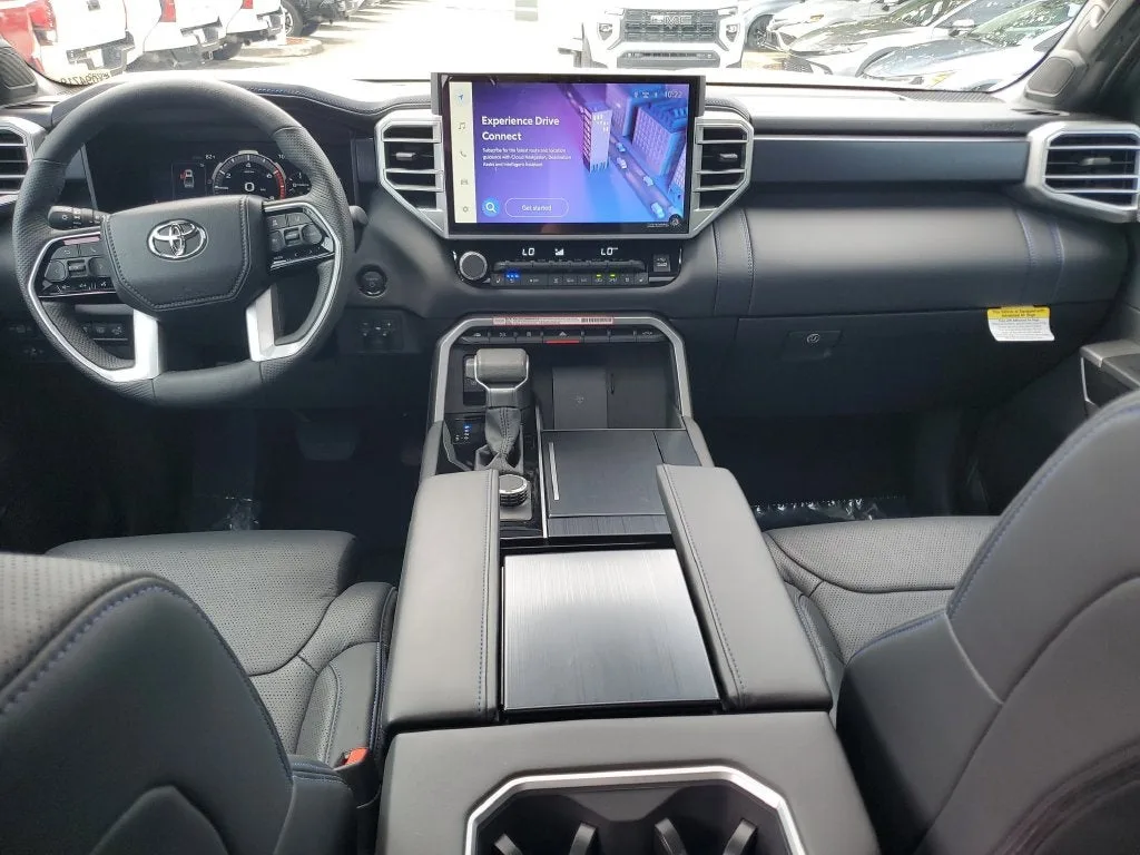 2025 Toyota Tundra Hybrid Platinum photo 16