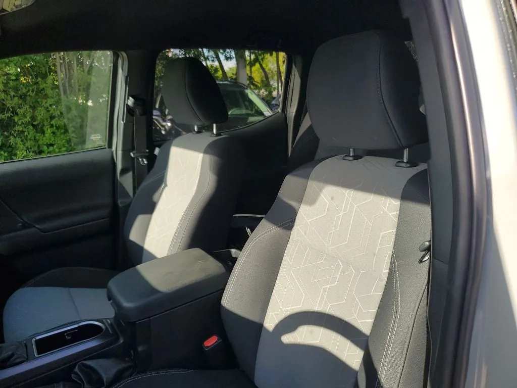 2023 Toyota Tacoma TRD Sport V6 photo 18