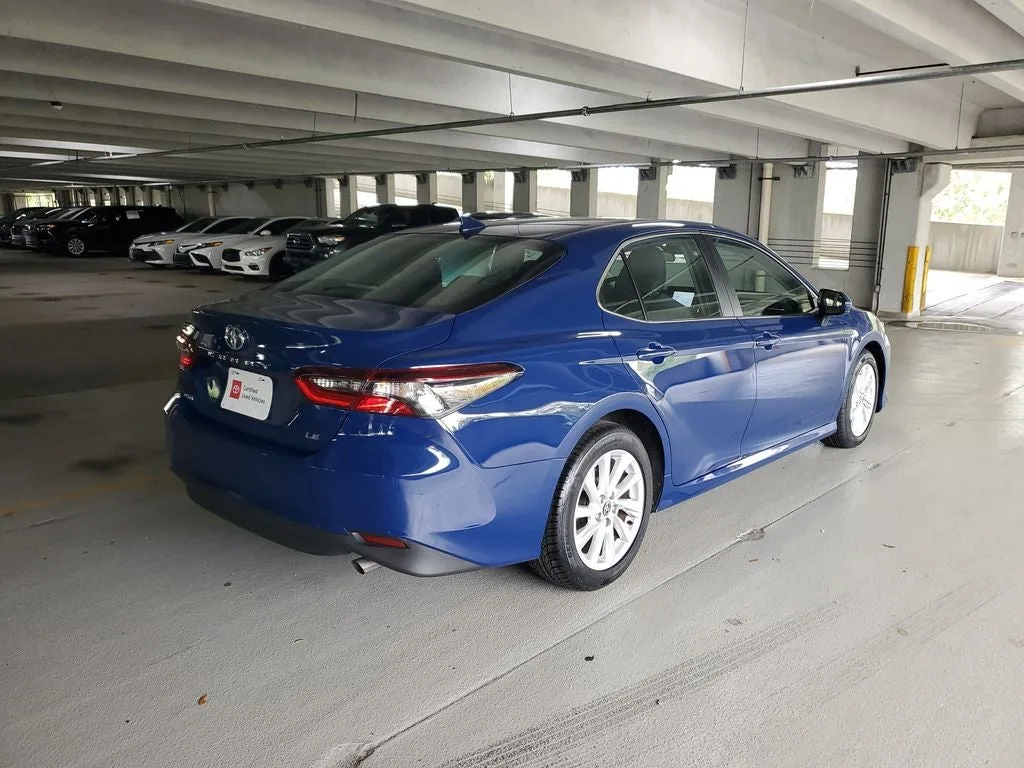 2023 Toyota Camry LE photo 4