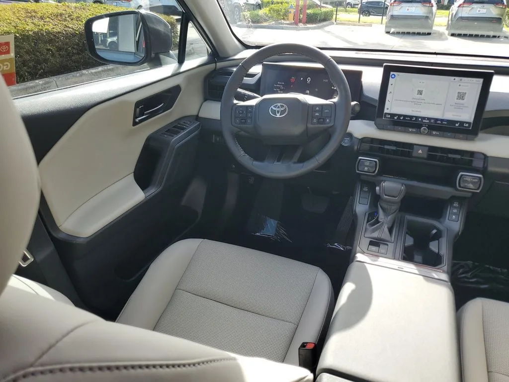 2026 Toyota RAV4 XLE Premium photo 15