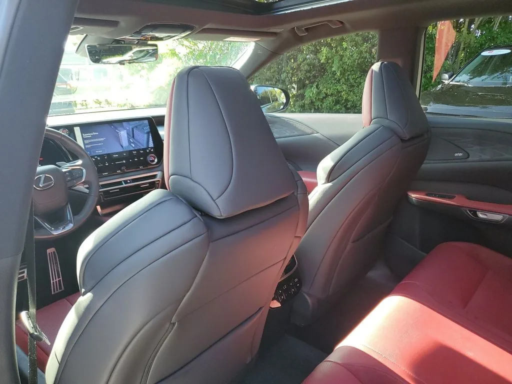 2024 Lexus RX 500h F SPORT Performance photo 13
