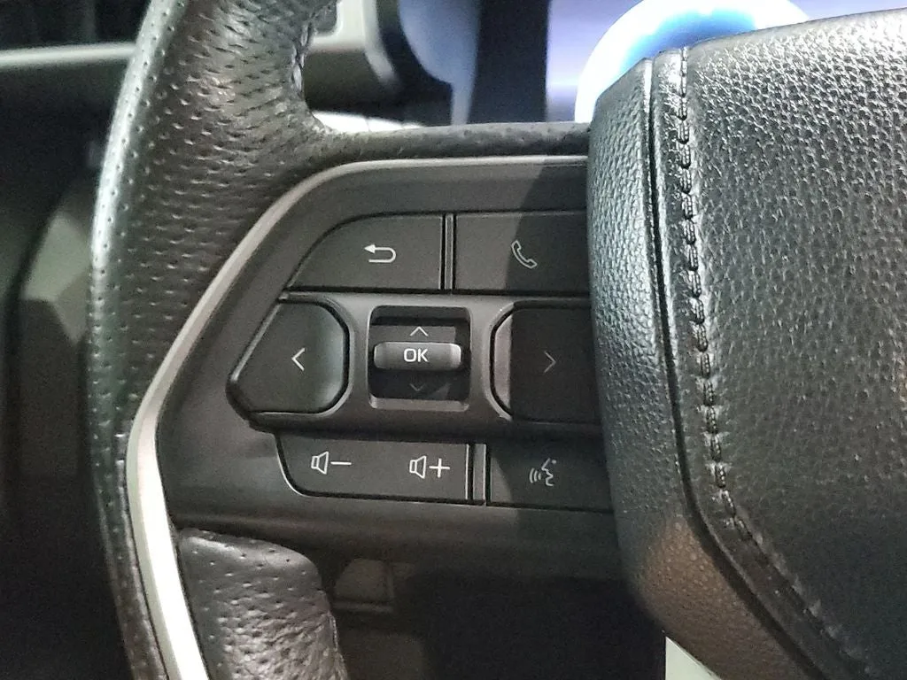 2024 Toyota Tacoma TRD Sport photo 22