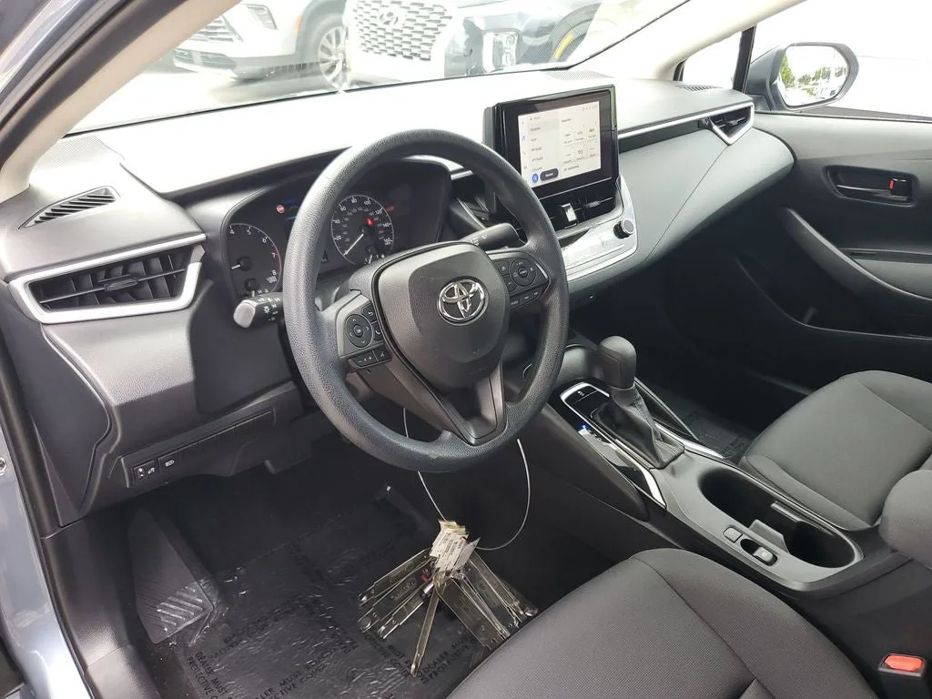 2024 Toyota Corolla LE photo 21