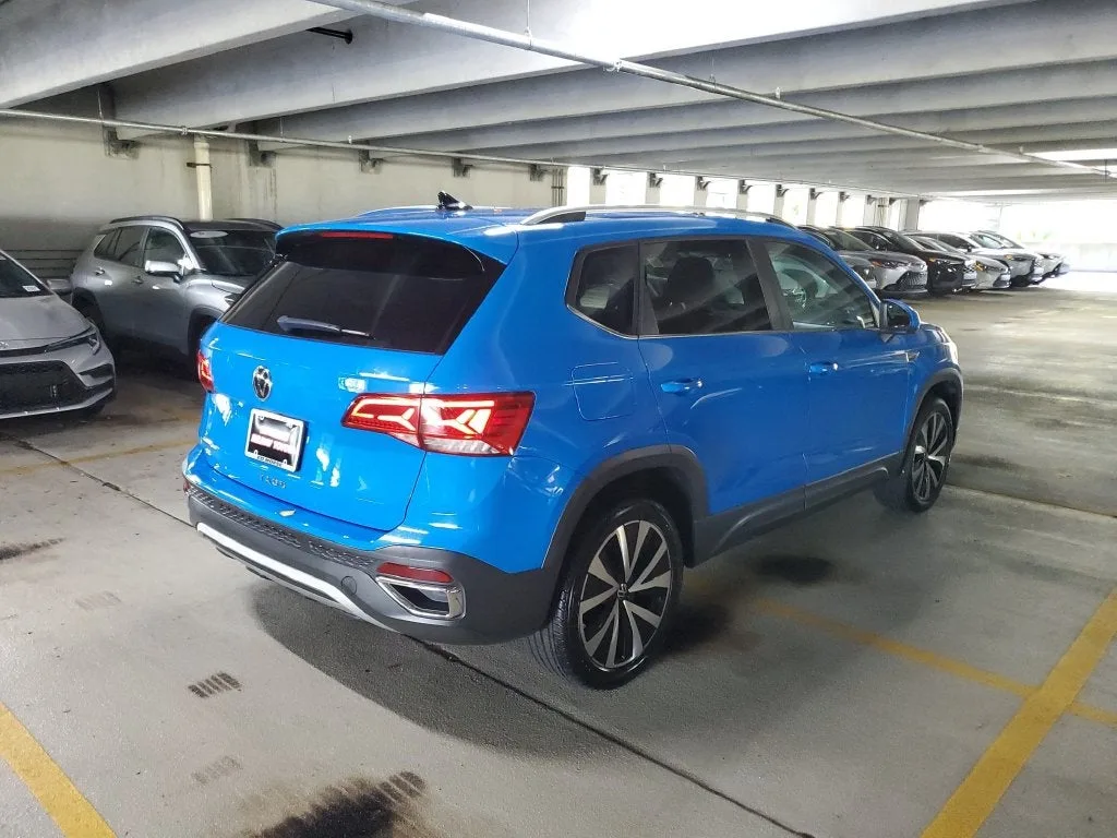 2022 Volkswagen Taos 1.5T SE photo 4